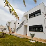 300M To Beach 2 Bedroom Upstairs Flat With Pool - Yeni Duenya Bodrum B2